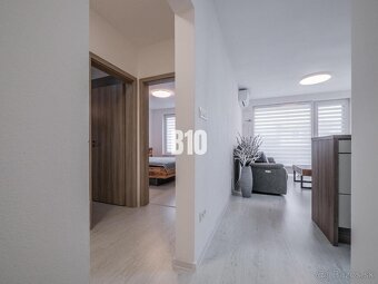2i s GARÁŽOVÝM STÁTÍM v CENE na skok do LESA - 10
