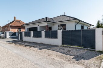 5-izbový Nízkoenergetický Rodinný Dom s Dvojgaražou - 10