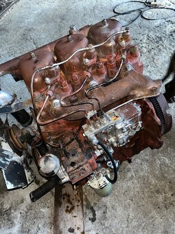 Predam motor zetor - 10