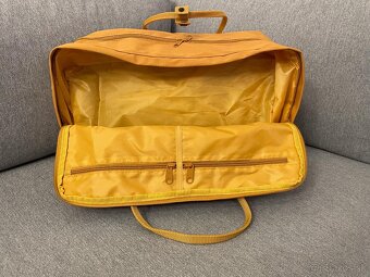 Predám batoh značky Fjällräven Kanken Weekender žltý - 10