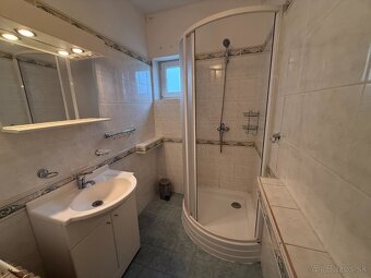 Rodinný dom 5+1, Žilinská Lehota , 160m², slnečný pozemok - 10