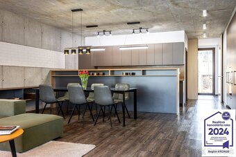 Dvojpodlažný rodinný dom - novostavba, Malá Ida - 10