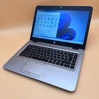 Notebook 14" HP.AMD PRO A10-8730B 4x2,40GHz.8gb ram.256gSSD - 10