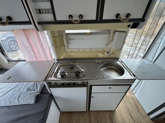 Karavan Chateau 380 - 10