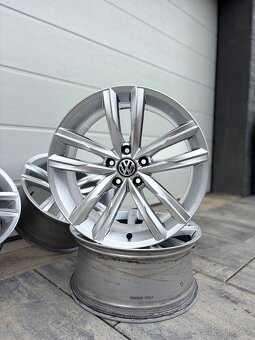 ✅ 5x112 r18 Dartford Passat b8 - 10