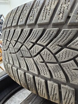 Goodyear Ultragrip Performance 215/60 r16 99h - 10