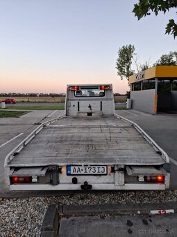 Predam Mercedes-Benz odťahove vozidlo - 10