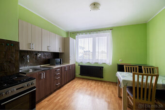 REZERVOVANÉ: Na predaj rodinný dom v Dolnej Súči - 10