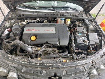 Predám Alfa Romeo 159 1.9 jtdm 88kw.Na náhradné dliely. - 10