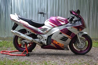 Suzuki RF900 - 99KW - 10