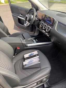 Na prodej Mercedes Benz GLA 200D - 10