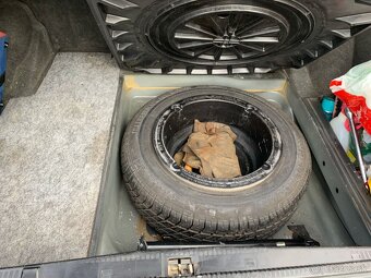 Mercedes 124 230e 1992 97kw 380 000km BA - 10