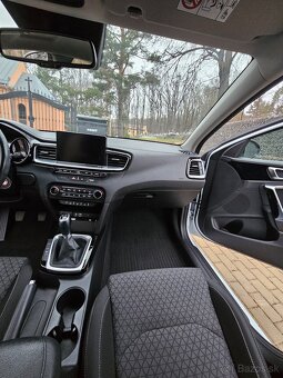 Kia Ceed III 1.4 MPI Gold - 10
