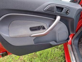 Ford fiesta - 10