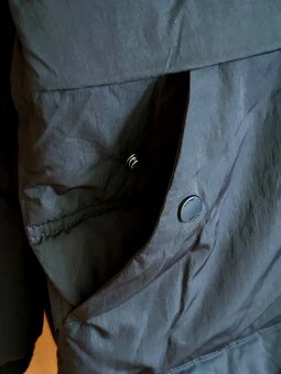 ČIERNA ZIMNÁ BUNDA zn.ESPRIT L/XL - 10