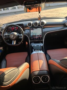 Mercedes-Benz C200 - 10