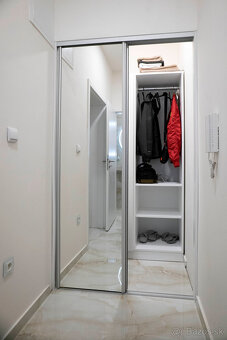 Stylish Investment Studio for Sale in Bratislava Old Town - 10