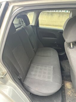 Ford Fiesta 1.25 benzín - 10
