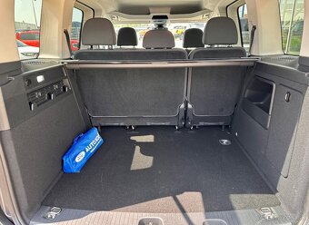 Ford Tourneo Connect 1.5 EcoBoost 115k A7 (85kW) Titanium - 10