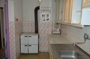 Rezervované - Veľký Byt - záhradka a svoj pozemok - 10