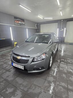 Chevrolet Cruze - 10
