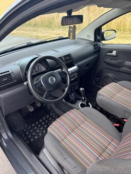 Volkswagen Fox - 10