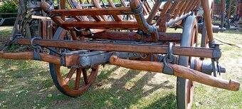 Starý drevený konský voz - rebriňak IV - 10