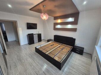Na prenájom veľký 78 m2 3 izbový byt s lódžiou - 10