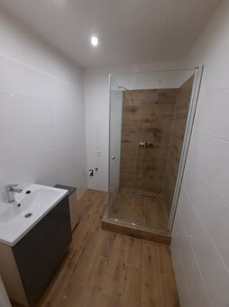 Na predaj 2 izbový byt s balkónom 68 m2 na sídlisku JUH - 10