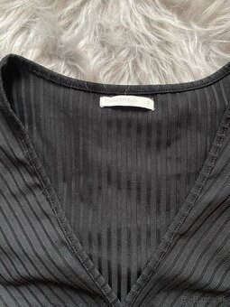 3x čierne body - 10