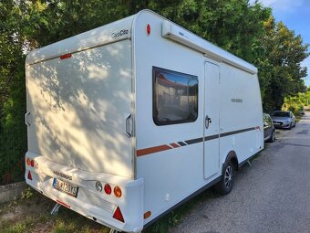 Obytný príves, karavan na prenájom - 10