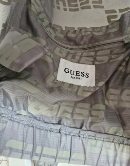 NOVE Guess fialova siva a hneda logovana bunda - 10