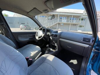 Renault Clio 1.2 - 10