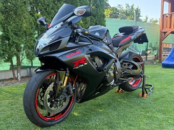 Suzuki Gsxr 750 K7 - 10