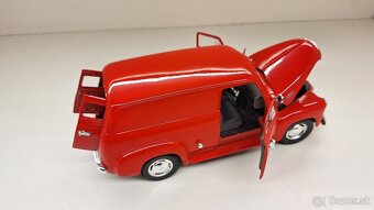 1:18 GMC PANEL TRUCK - 10