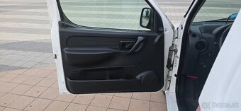 Berlingo 1.9 D 51kw CHLADNIČKA - 10