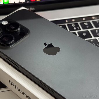 iPhone 16 Pro 256GB - 10