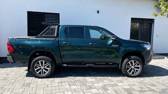 TOYOTA HILUX DC 2.4 I D-4D Live - NA PREDAJ / NA SPLATKY - 10