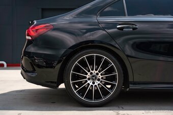 Mercedes-Benz A 180 Sedan AMG Line / EDITION / Night Paket - 10
