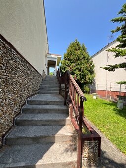 Krásny 6-izb.RD Zobor, 980 m2 pozemok, 240 m2 dom - 10