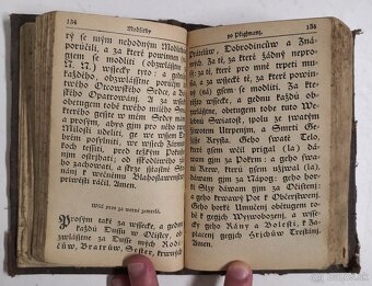 Stepná zahradka, v nej sa nachádzajú mocné a nábožné modlit - 10