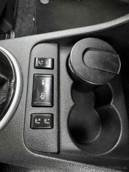 Škoda Fabia 1.6 16V SPORTLINE EDITION - 10