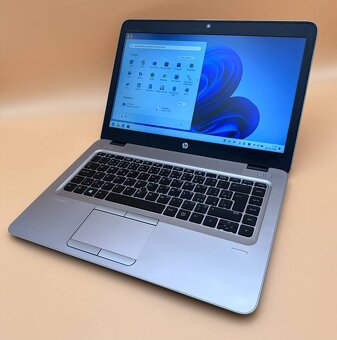 Notebook 14" HP.AMD PRO A10-8730B 4x2,40GHz.8gb ram.256gSSD - 10