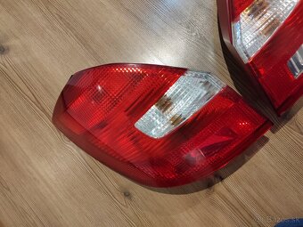 Škoda fabia 2 combi zadné svetlá - 10