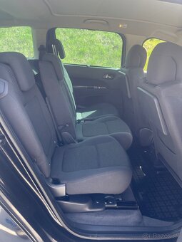 Peugeot 5008 - 10