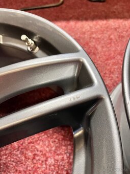 5x114,3 R19 Originál Alu Lexus RX450H 2016-2022 - 10