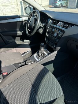 Škoda Octavia Combi-biela - 10