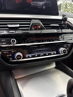 BMW M550i xDrive Carbon Core 2018, odpočet DPH - 10