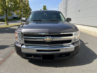 Chevrolet Silverado 5.3 V8, 4x4, LPG, 97 500 km, tažné 3.5t - 10