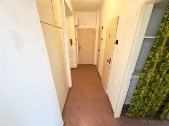 NA PREDAJ 2 IZB. BYT S BALKÓNOM, 52M2, PALÁRIKOVA UL., SENIC - 10